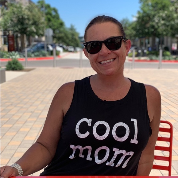 Meet your Posher, Leslee - Picture 2 of 4